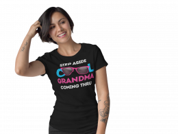 The Cool Grandma - Unisex T-Shirt